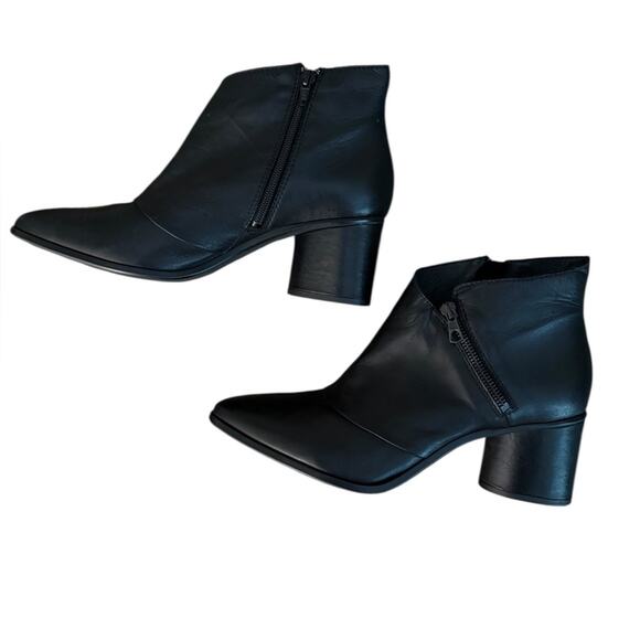 NWOT Miz Mooz Joelene Black Leather Zipper Ankle Booties – 10.5-11 B - Picture 6 of 8